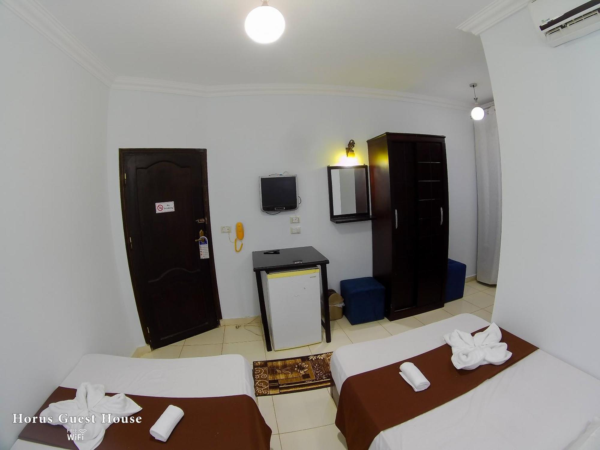 Horus Guest House Pyramids Kafrat al Jabal ภายนอก รูปภาพ