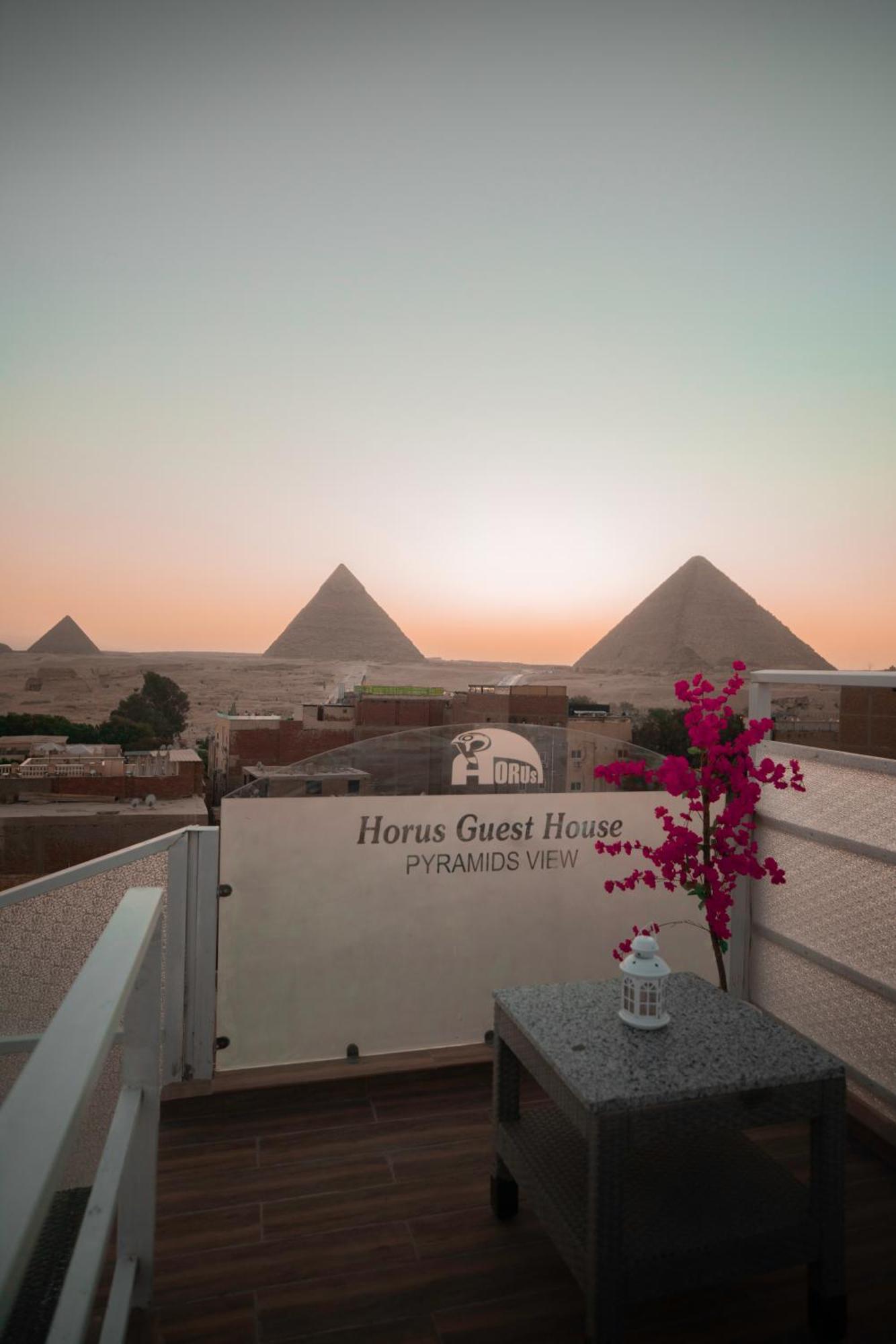 Horus Guest House Pyramids Kafrat al Jabal ภายนอก รูปภาพ